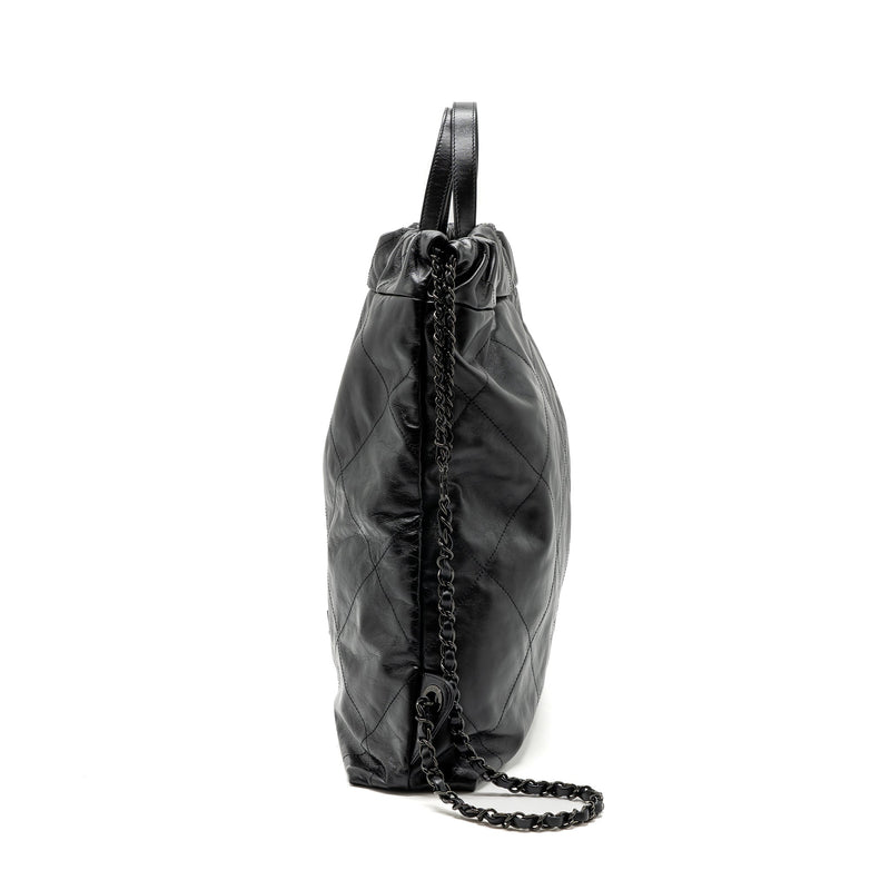 Chanel 22 backpack calfskin so black / black hardware (microchip)