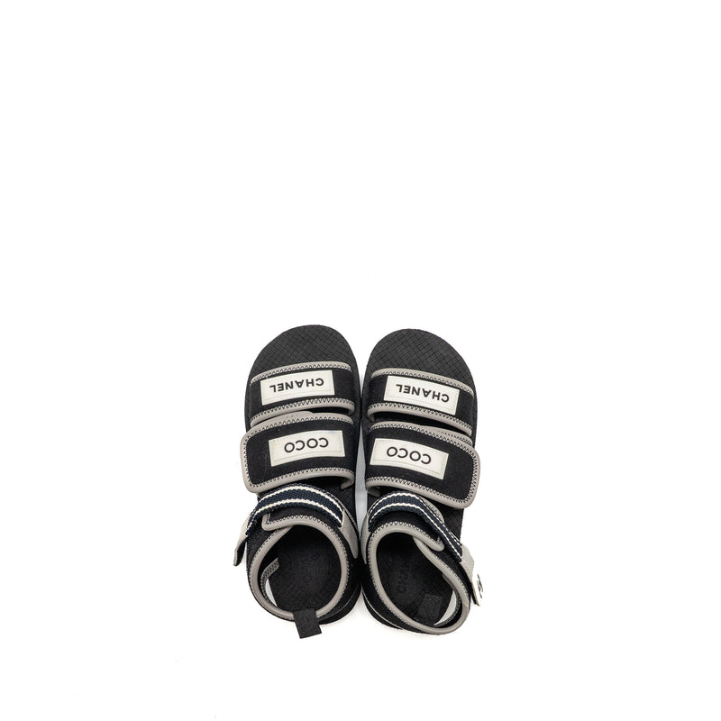 Chanel Size 36 Jersey Coco Strap Sandals Black/White