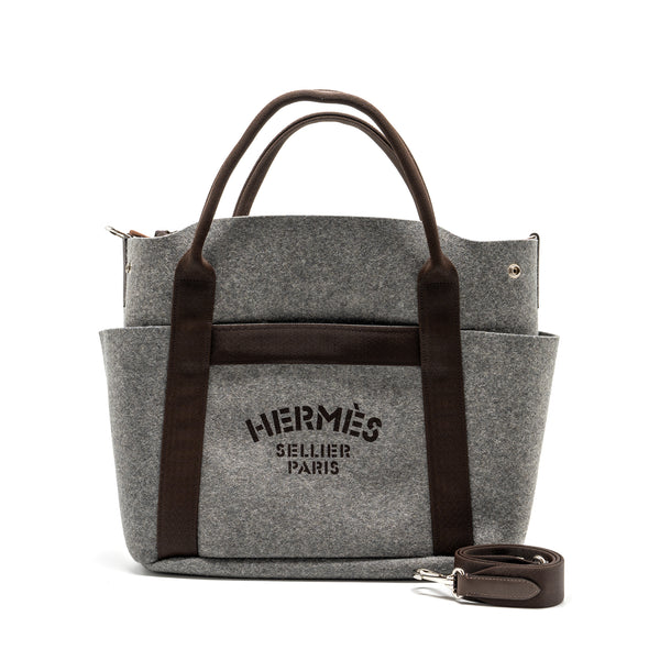 Hermes grooming bag discount price