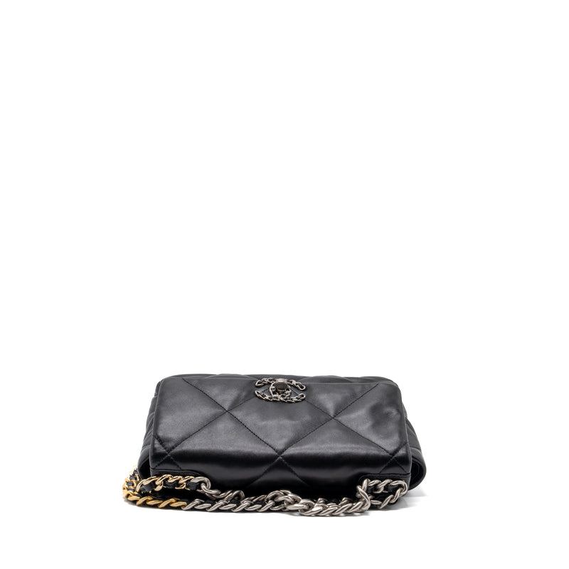 Chanel Black Quilted Lambskin Large 19 Flap Bag Gold Hardware, 2022  Available For Immediate Sale At Sotheby's