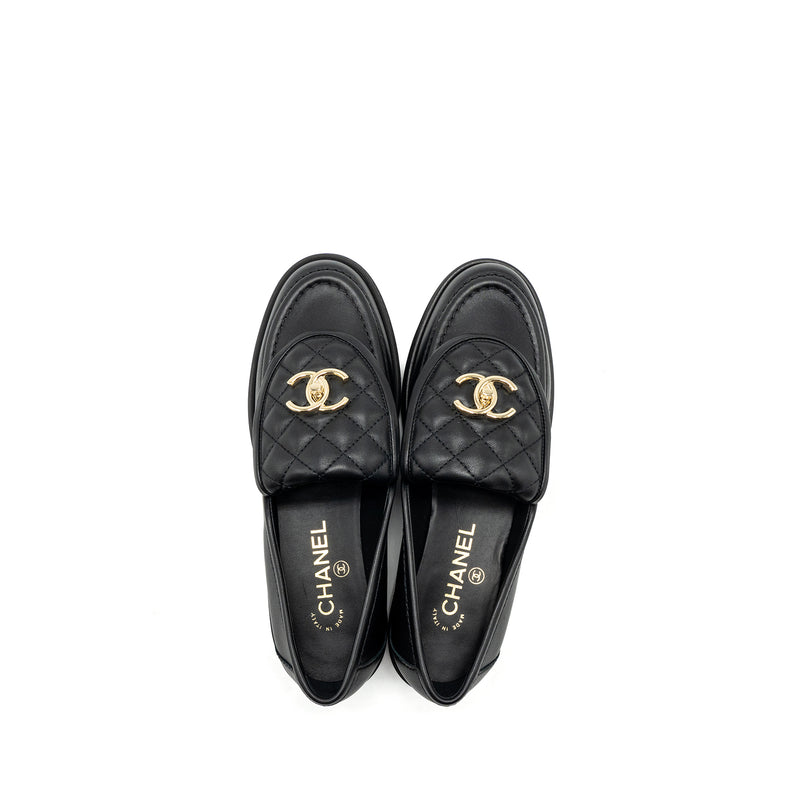 Chanel size 38 Quilted CC logo loafer black LGHW