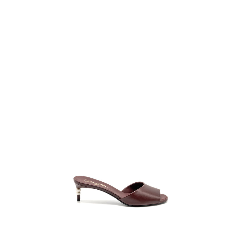 Chanel Size 39 Mule/Sandals with Pearl heels Lambskin Burgundy