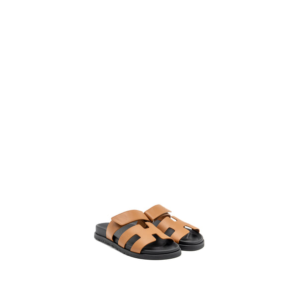 Hermes size 37.5 chypre sandals gold / black