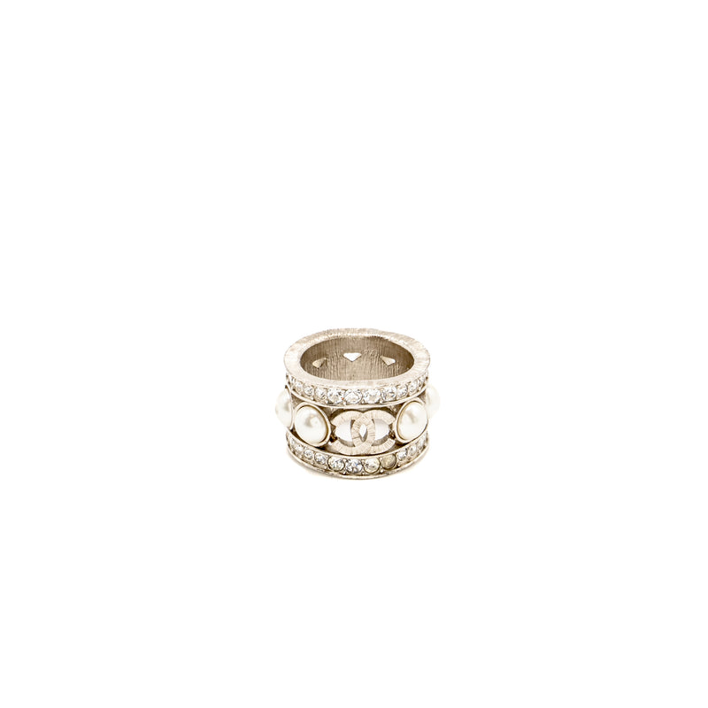 Chanel CC Logo Pearl/ Crystal Ring Silver Tone