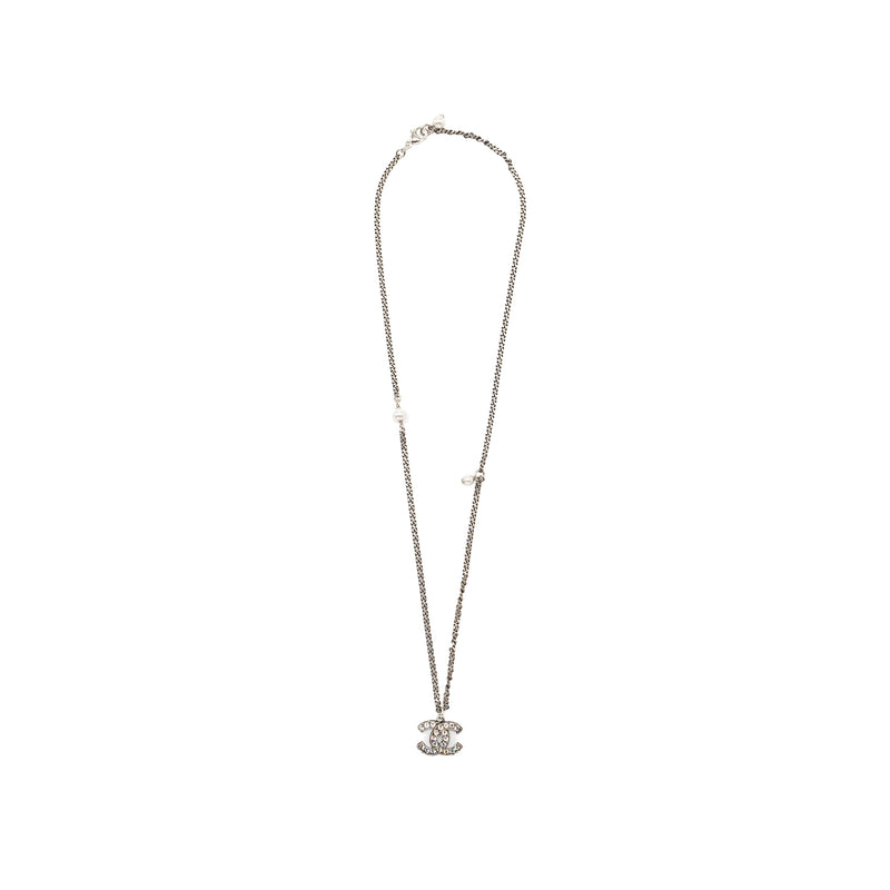 Chanel cc logo necklace crystal/pearl ruthenium hardware