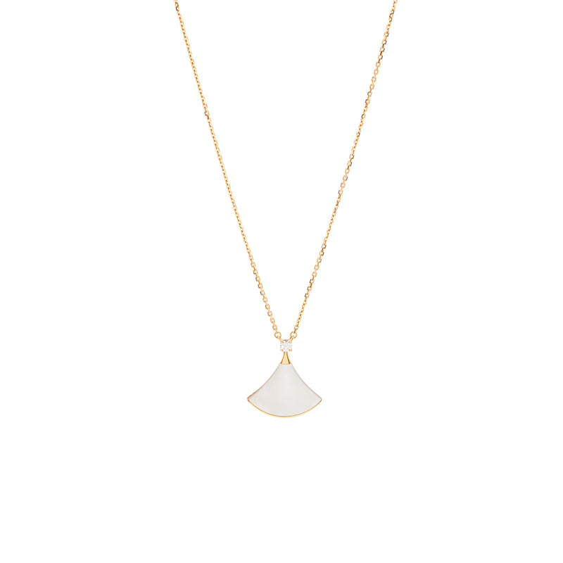 Bvlgari Divas’ Dream Necklace Mother of Pearl with diamond Rose Gold