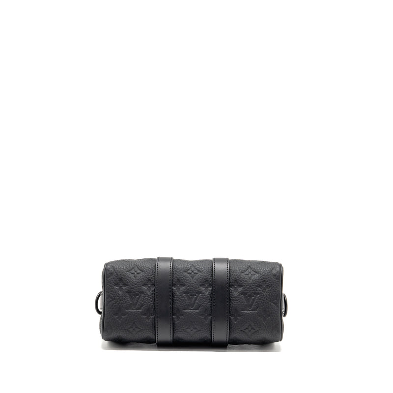 Louis Vuitton Keepall bandouliere 25 monogram Taurillon leather black with black hardware