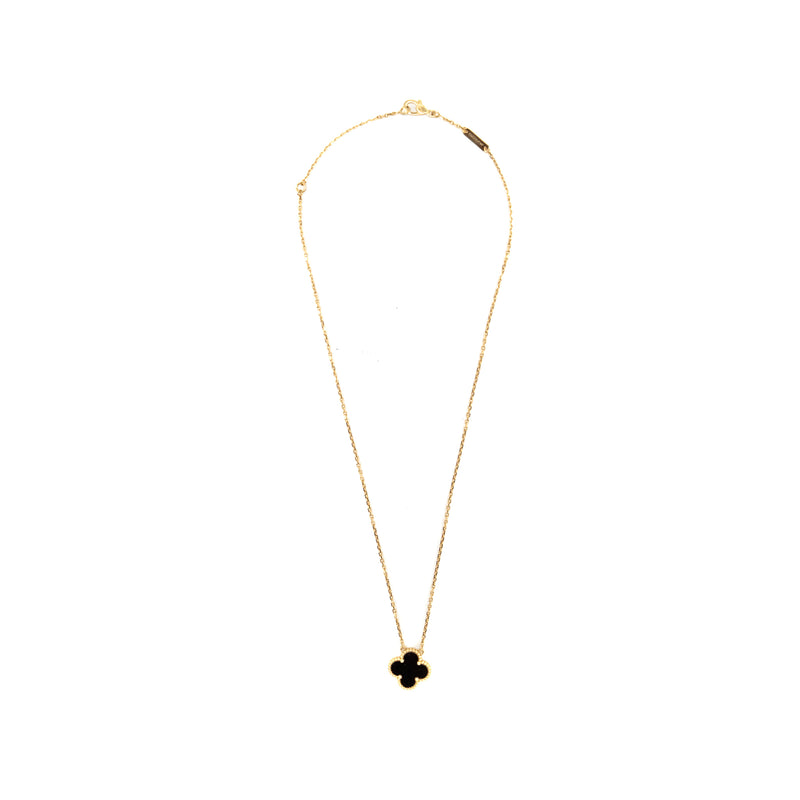 Van Cleef & Arpels Vintage Alhambra Pendant Onyx, Yellow Gold