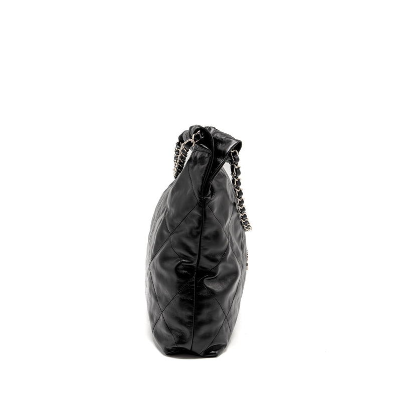 Chanel Medium 22 Shiny Calfskin Black SHW (Microchip)