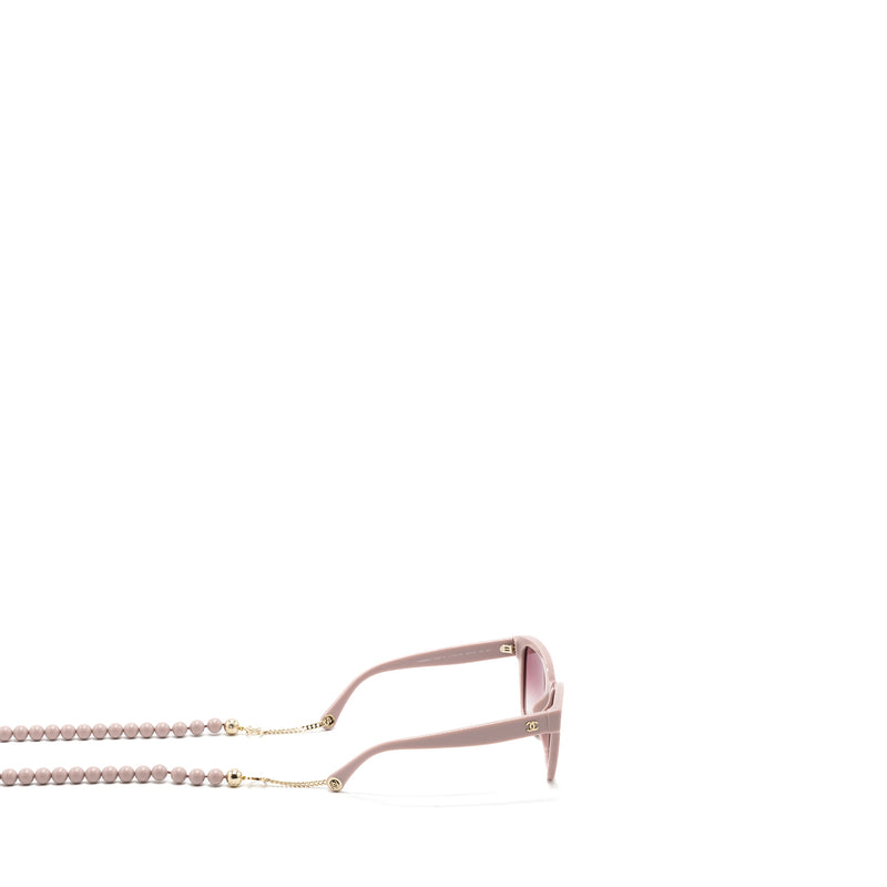 Chanel sunglasses with pearl chain pink