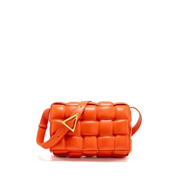 BOTTEGA VENETA ベルトバッグ・ORANGE BOTTEGA VENETA Lambskin Maxi Intrecciato Cassette Crossbody