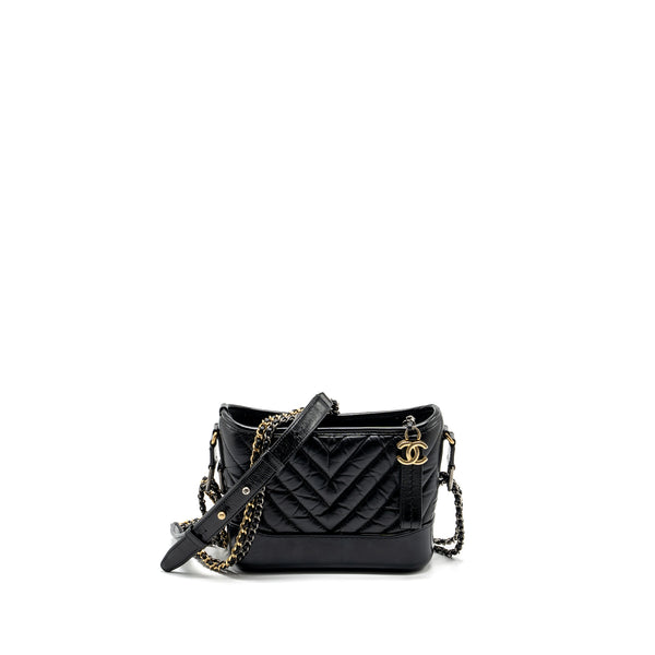 Chanel SMALL Gabrielle Hobo Bag Chevron Aged Calfskin BLACK Multicolour Hardware