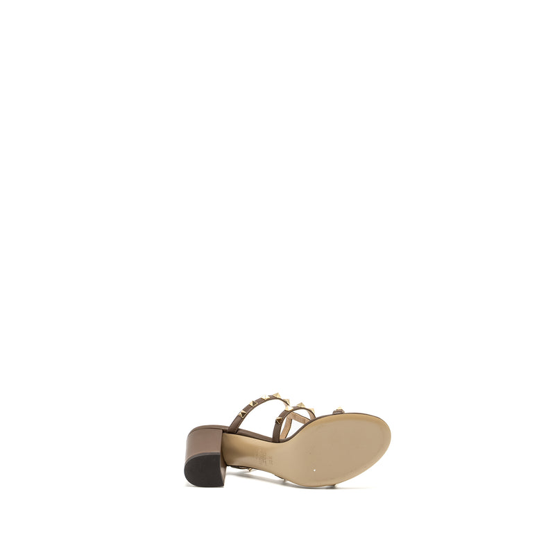 Valentino Size 38.5 Garavani Rockstud Slide Sandals Calfskin Brown