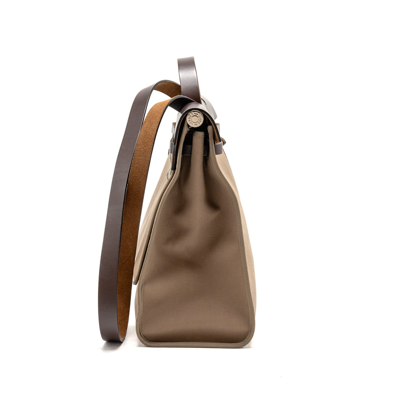 Hermes Herbag Zip 39 Canvas/Hunter Leather Etoupe/Ebene SHW Stamp X
