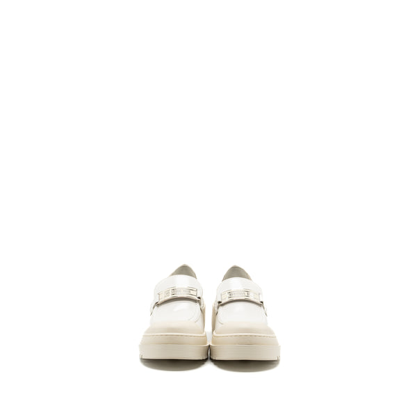 Dior size 38.5 code loafer calfskin white SHW