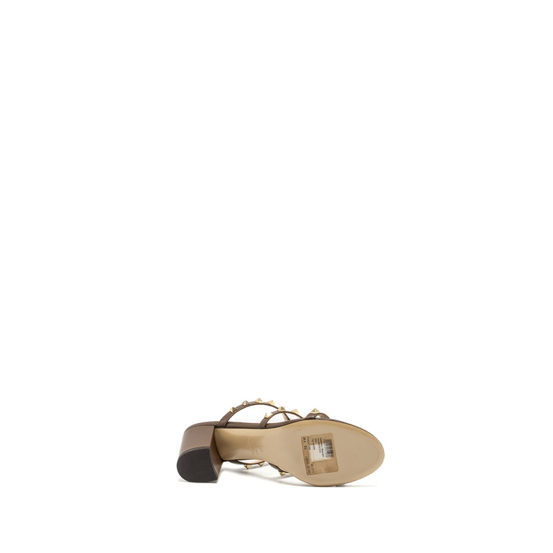 Valentino Size 38.5 Garavani Rockstud Slide Sandals Calfskin Brown