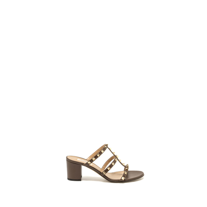 Valentino Size 38.5 Garavani Rockstud Slide Sandals Calfskin Brown
