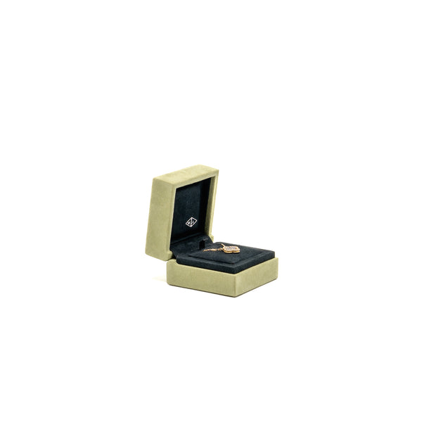 Van Cleef and Arpels vintage Alhambra pendant 18K yellow gold, tiger eye