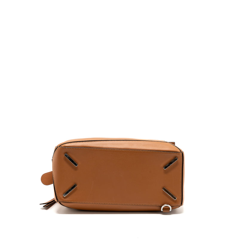 Loewe puzzle bag in classic calfskin tan SHW