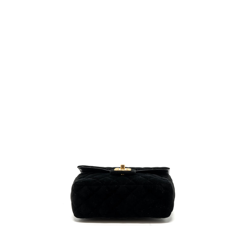 Chanel 22B Chanel on chains square flap bag velvet black GHW (Microchip)