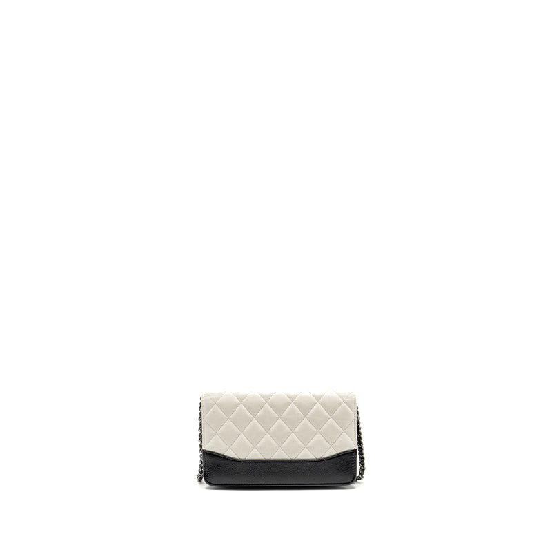 Chanel Gabrielle wallet on chain calfskin white / black multicolour hardware