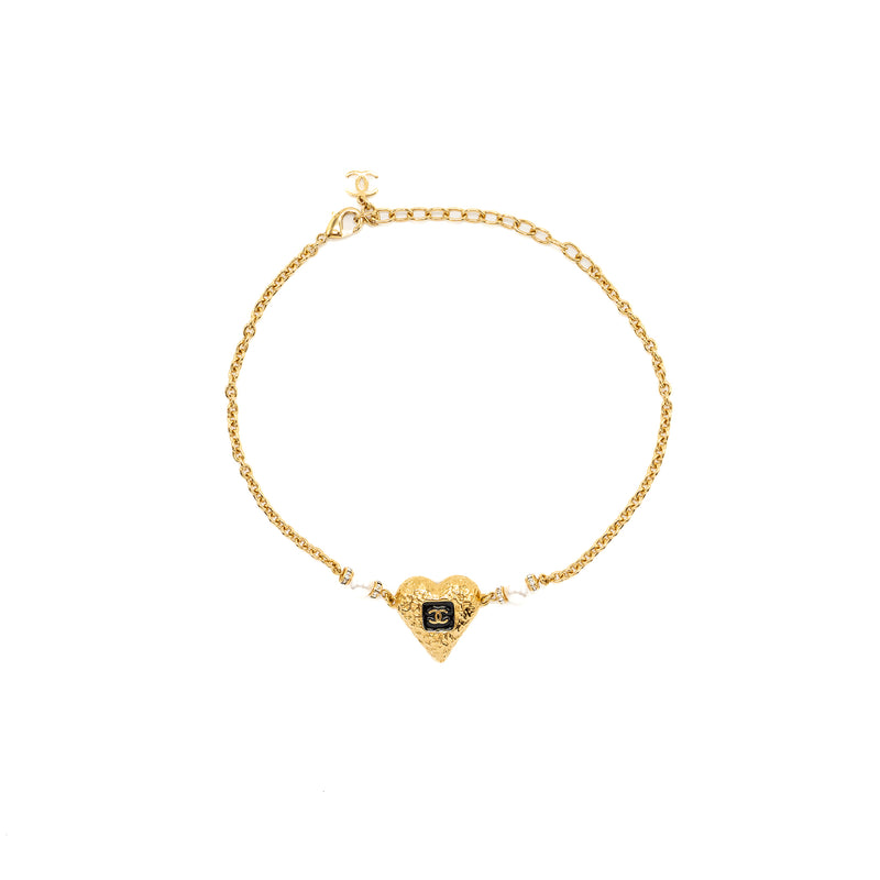 Chanel Heart Shape Chocker/Necklace with Pearl Gold Tone