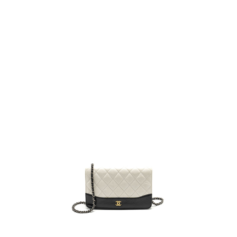 Chanel Gabrielle wallet on chain calfskin white / black multicolour hardware