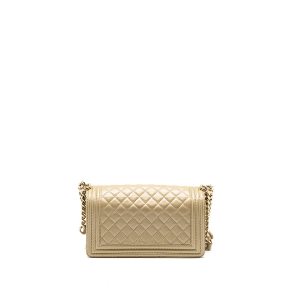 Chanel medium boy bag caviar gold LGHW