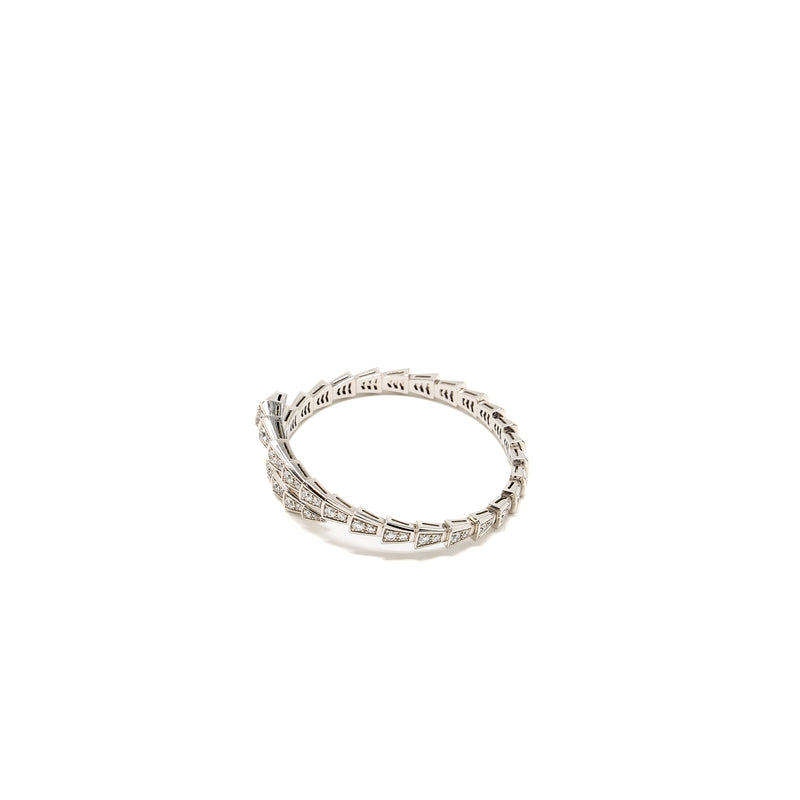 Bvlgari size M serpenti viper bracelet 18kt white gold, paved diamonds