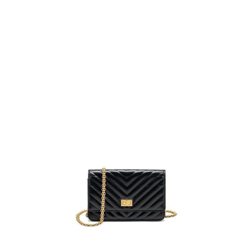 Chanel Chevron 2.55 reissue wallet on Chain aged calfskin black GHW (microchip)