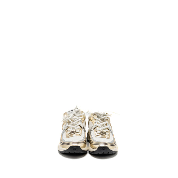 Chanel Size 37 CC Sneakers Fabric/Laminated White/Gold/Silver