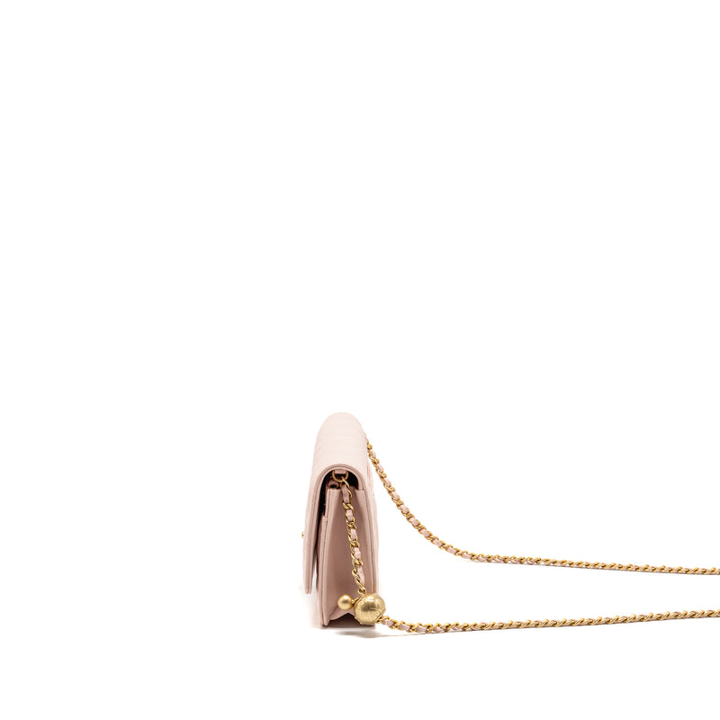 Chanel Pearl crush wallet on chain lambskin light pink GHW (Microchip)