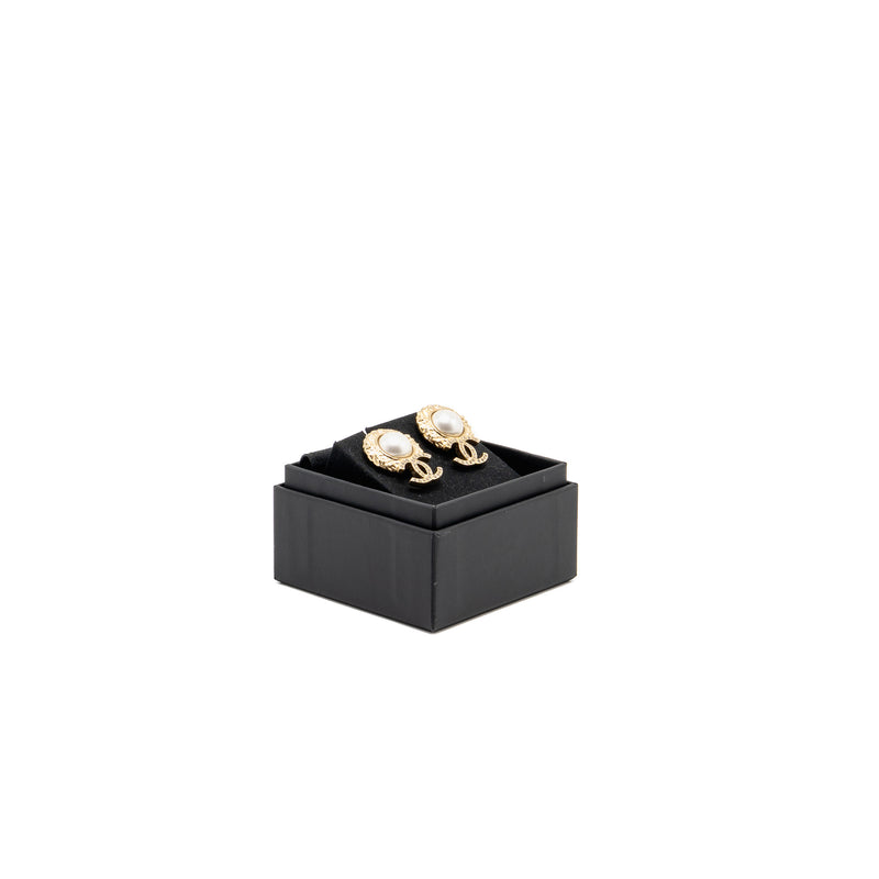 Chanel Round Pearl Crystal CC Earrings Gold Tone