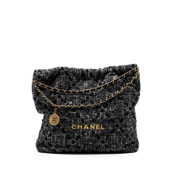 Chanel Medium 22 bag tweed black / grey GHW (microchip)