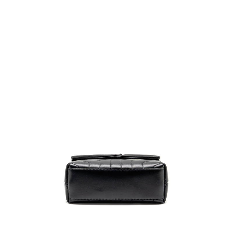 Saint Laurent/YSL Medium Loulou Shoulder Bag Calfskin So Black