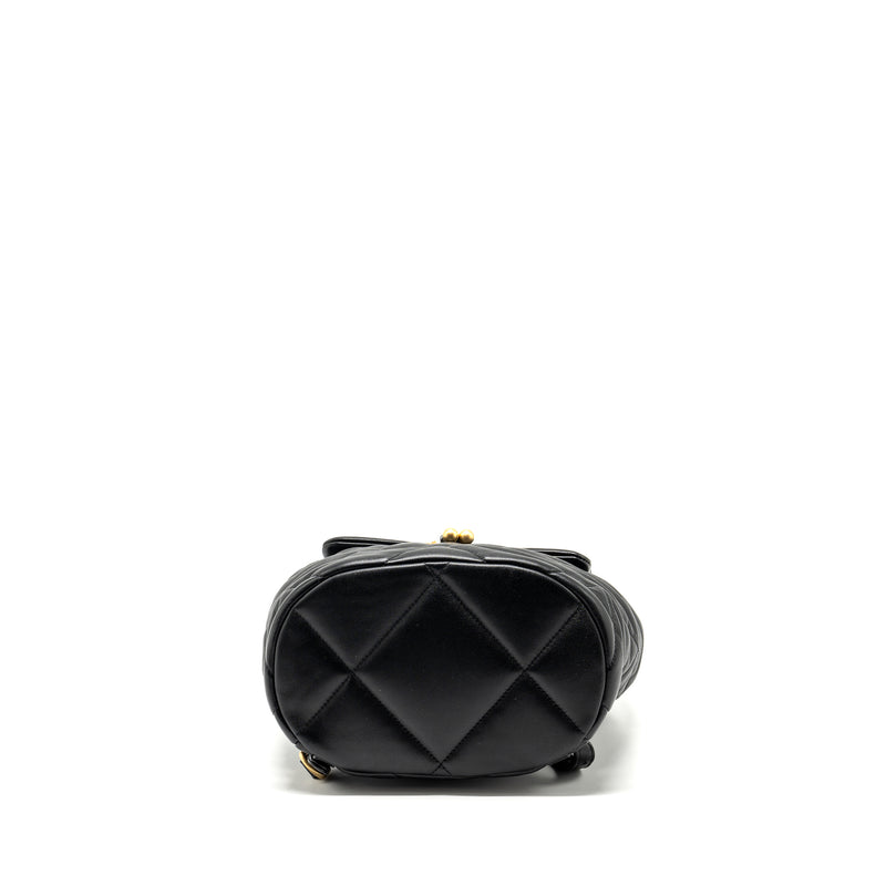 Chanel 24C 19 Backpack Shiny lambskin black Multicolour Hardware(microchip)