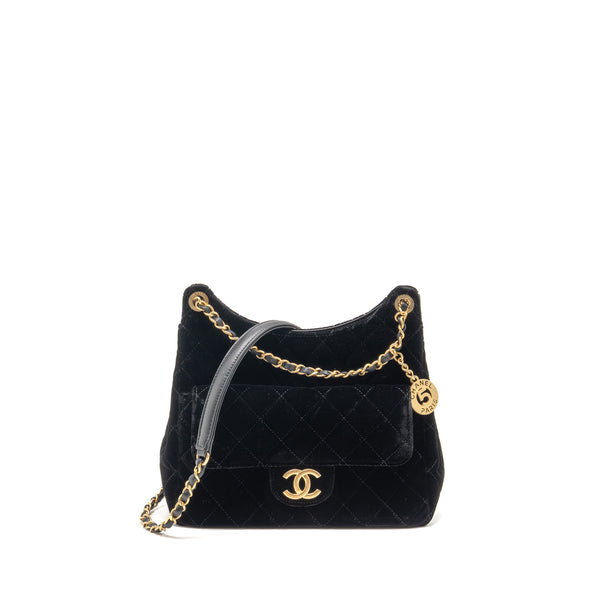 Chanel 23b Hobo Bag Velvet black GHW (microchip)