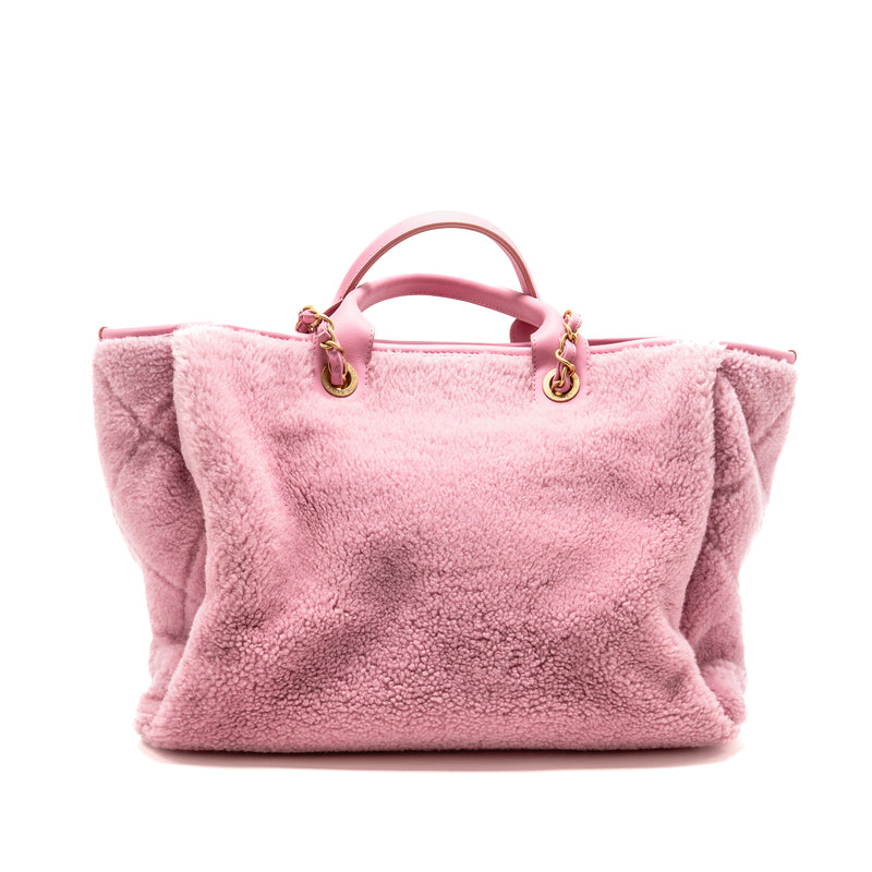 Chanel 22a Deauville Tote Shearling Lambskin Pink GHW (microchip)