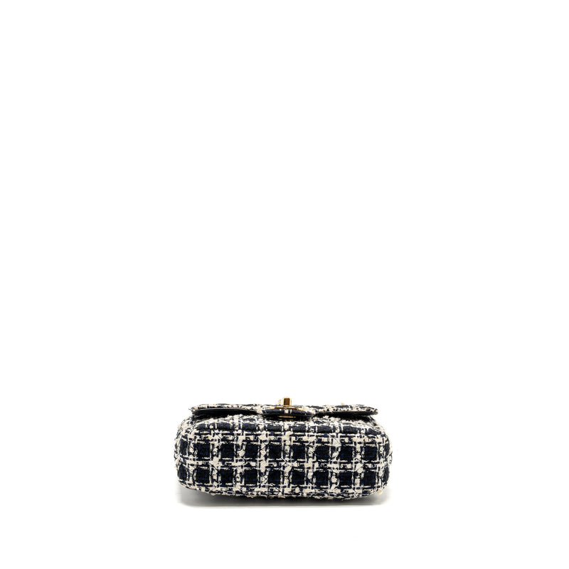 Chanel Mini Flap Bag with Detailed Chain Tweed Black/White LGHW (Microchip)