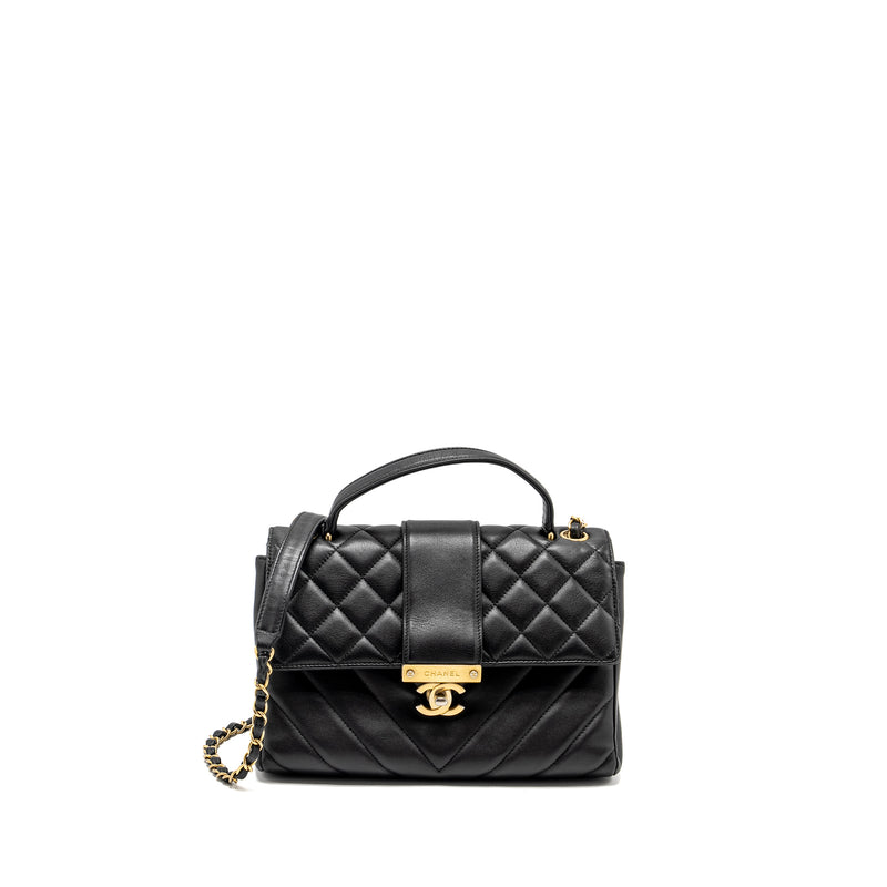 Chanel 19B In The City Top Handle Flap Bag Quilted Chevron Calfskin Black GHW