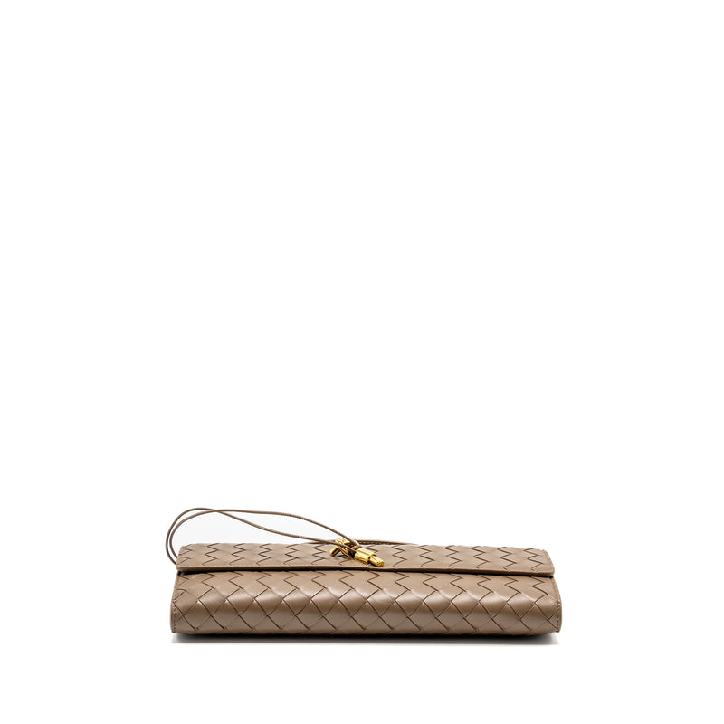 Bottega Veneta Andiamo Clutch Lambskin Pinecone GHW