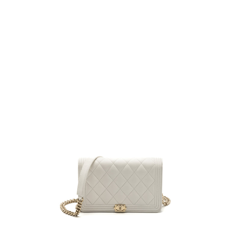 CHANEL BOY WALLET ON CHAIN CAVIAR WHITE LGHW (Microchip)