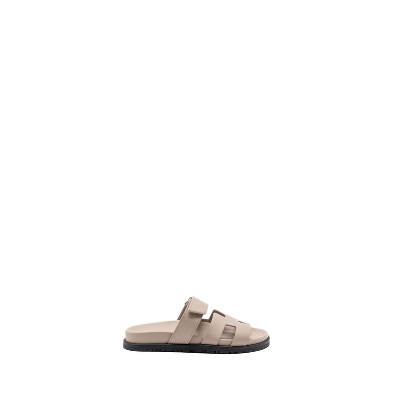 Hermes size 35 chypre sandals beige mastic