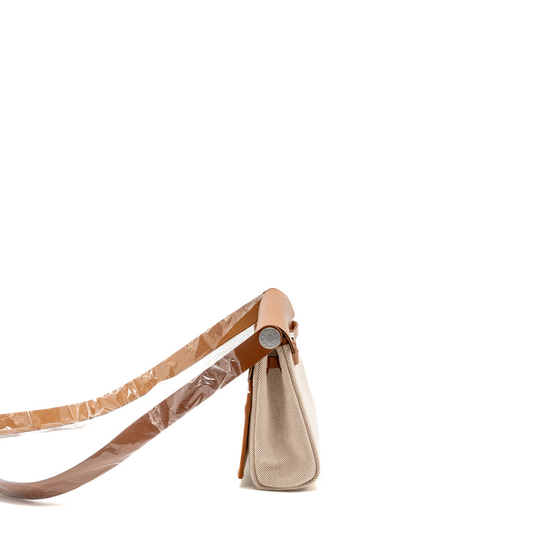 Hermes herbag mini canvas / hunter leather ecru-beige / fauve SHW stamp W