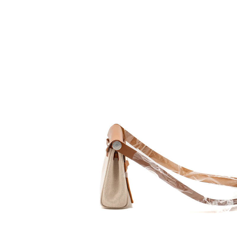 Hermes herbag mini canvas / hunter leather ecru-beige / fauve SHW stamp W
