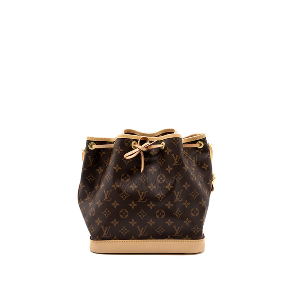 Lightweight and sophisticated, the Louis Vuitton Trio Messenger