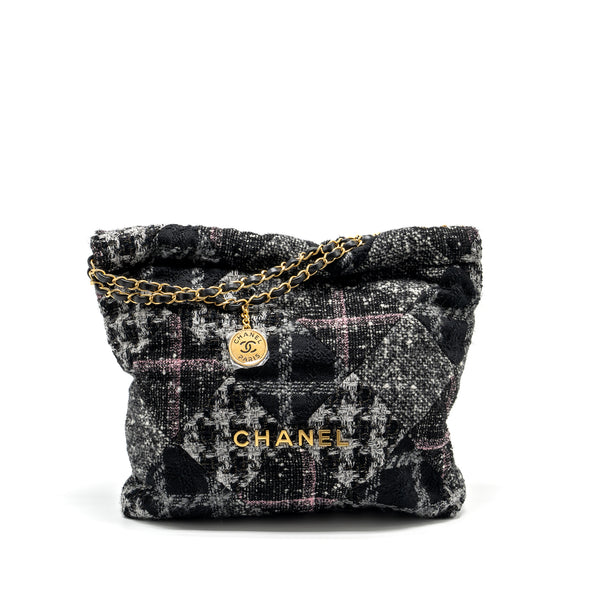 Chanel Medium 22 Bag fabric / tweed multicolour GHW (microchip)