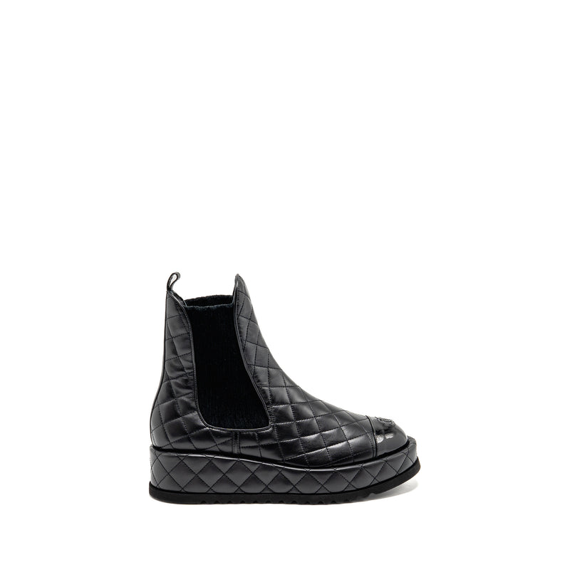 Chanel Size 39 CC Cap Toe Quilted Short Platform Boots Lambskin/Patent Black