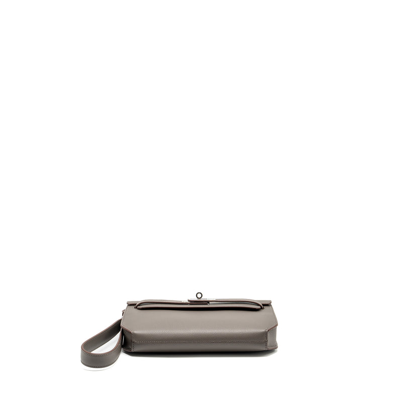 HERMES Pochette Kelly Depeches 25 Evercolor 8F Gris Etain SHW Stamp Z