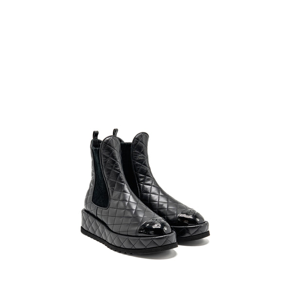 Chanel Size 39 CC Cap Toe Quilted Short Platform Boots Lambskin/Patent Black